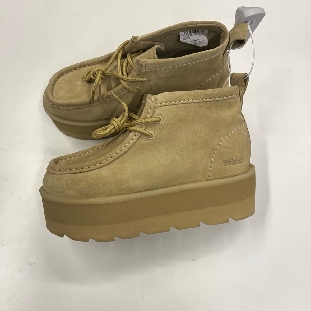 Women’s  Clark’s Originals Tan Suede WALLABEES Meare WB ELVTD US 7.5 M UK 5D